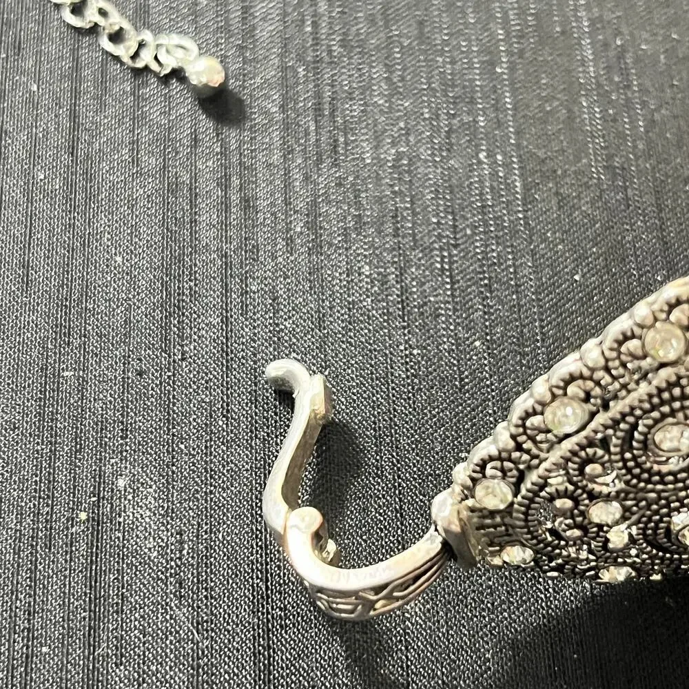 Vintage Silvertone Marcasite Teardrop filigree Necklace Clear Rhinestones 16-19